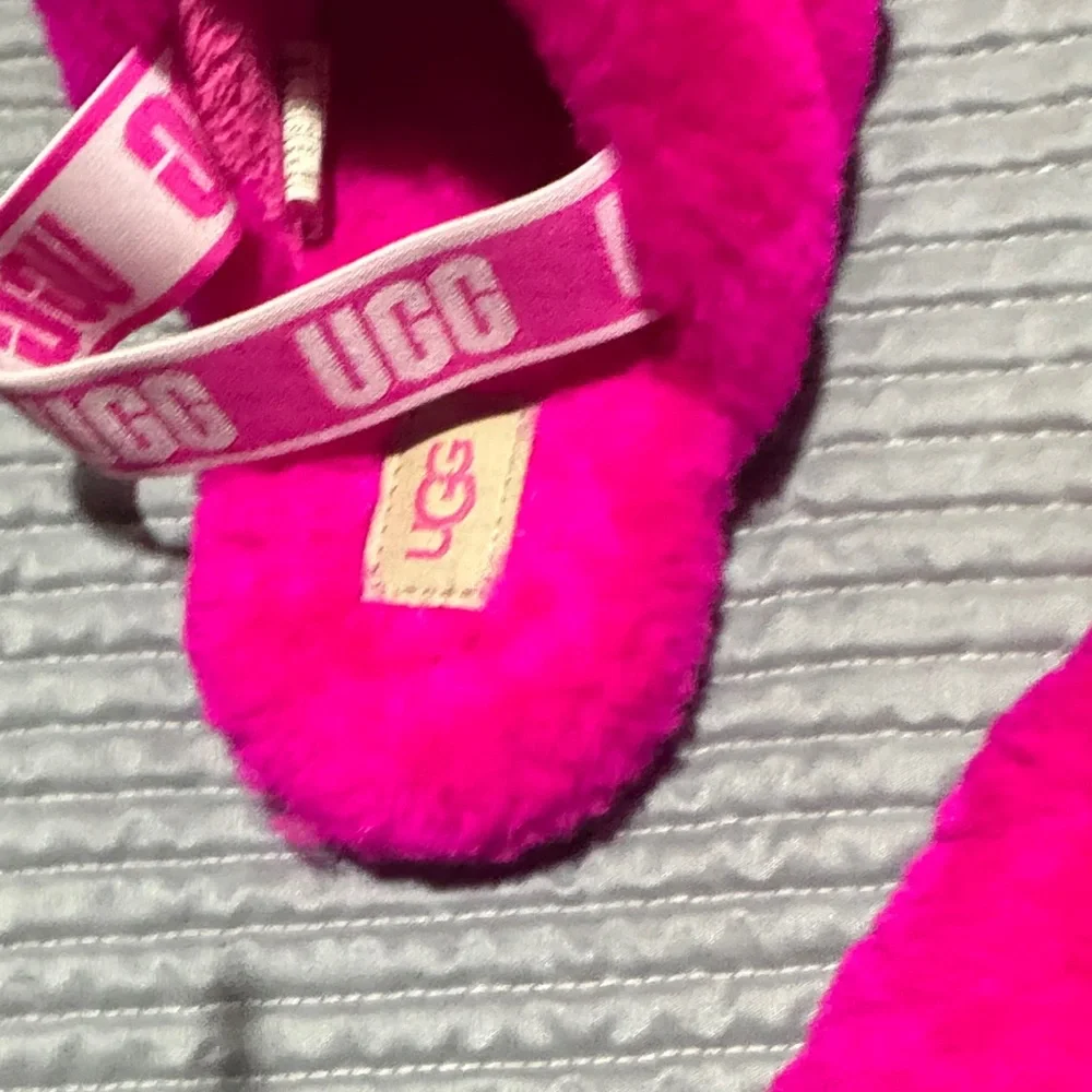 UGG Bright Pink Fuzzy Slippers se photo for a little detail under please